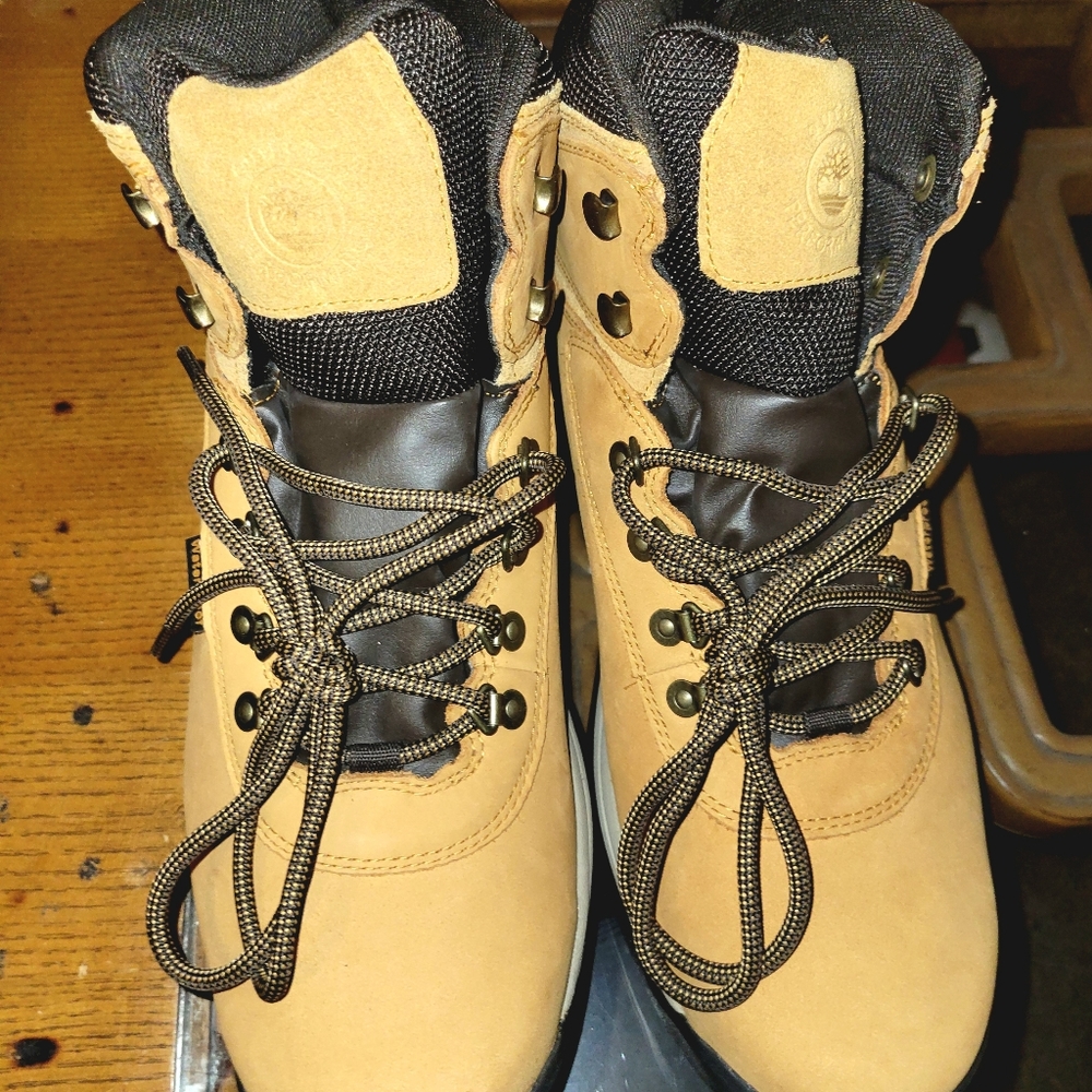 Brand new Timberland Boots Size 13 Wheat color